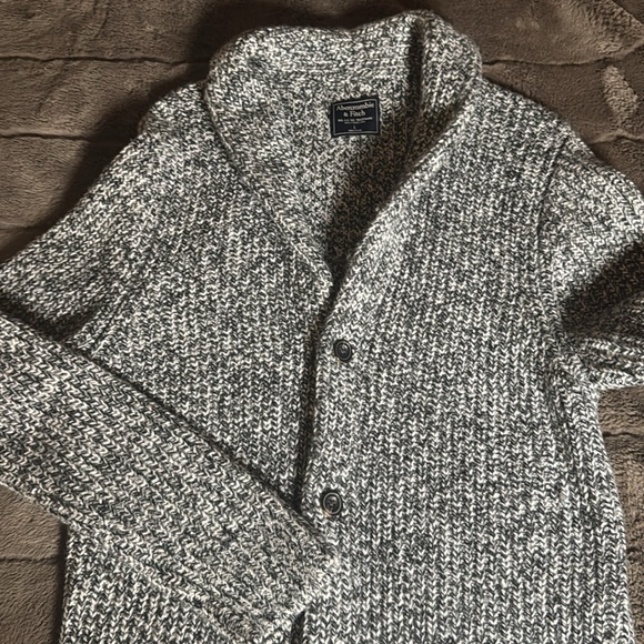Abercrombie & Fitch Shawl Cardigan Sweater - Picture 3 of 9